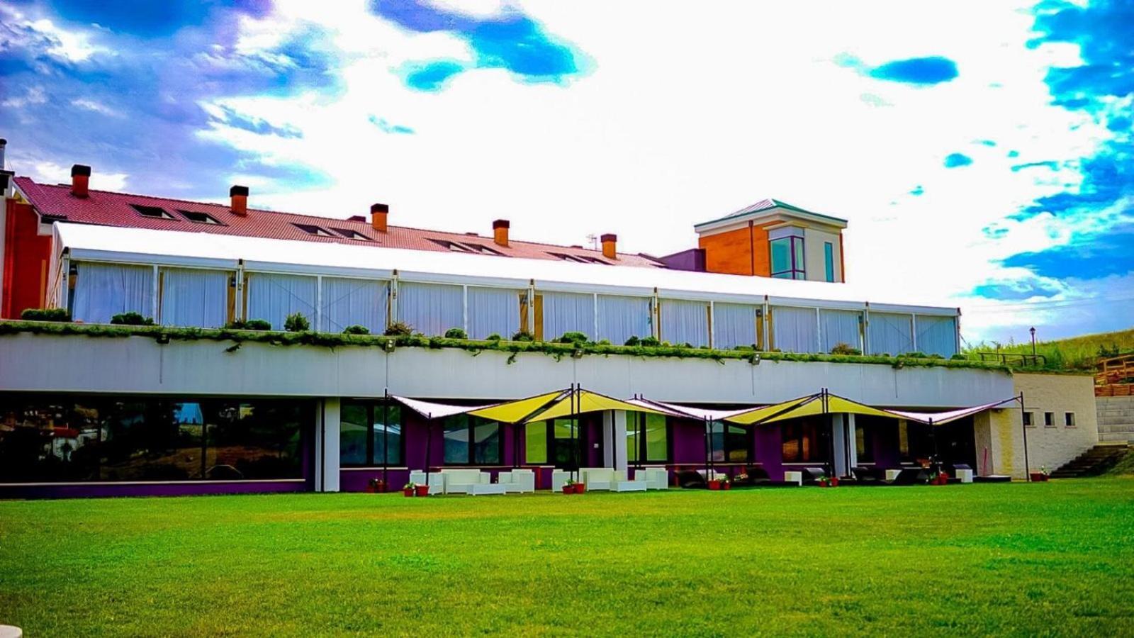 Domus Hotel Bagnoli Del Trigno Exterior photo